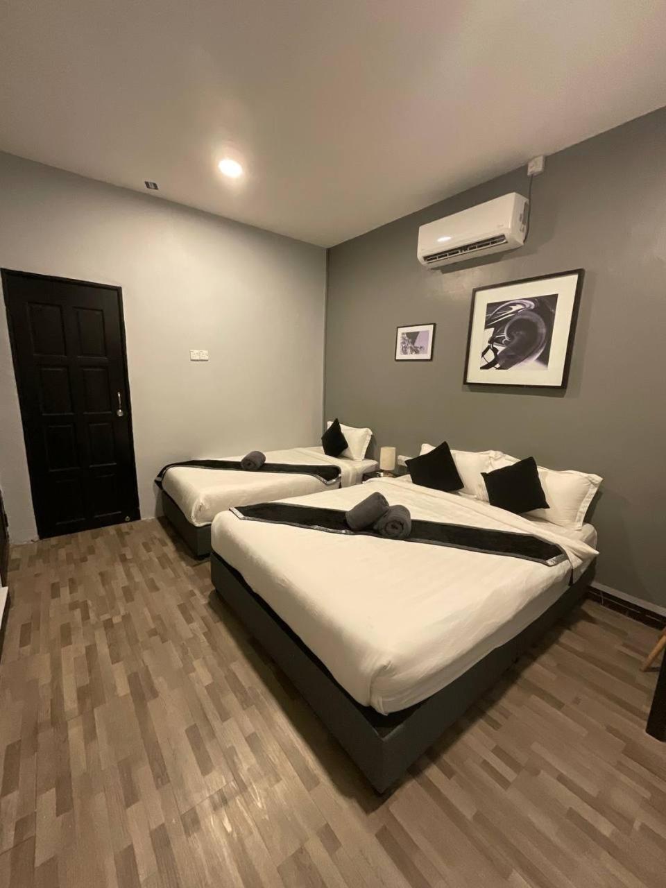 The Sky Inn Kuantan Extérieur photo